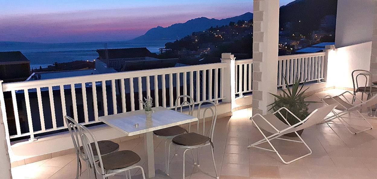 Apartments Villa Bonaca Baska Voda Room photo
