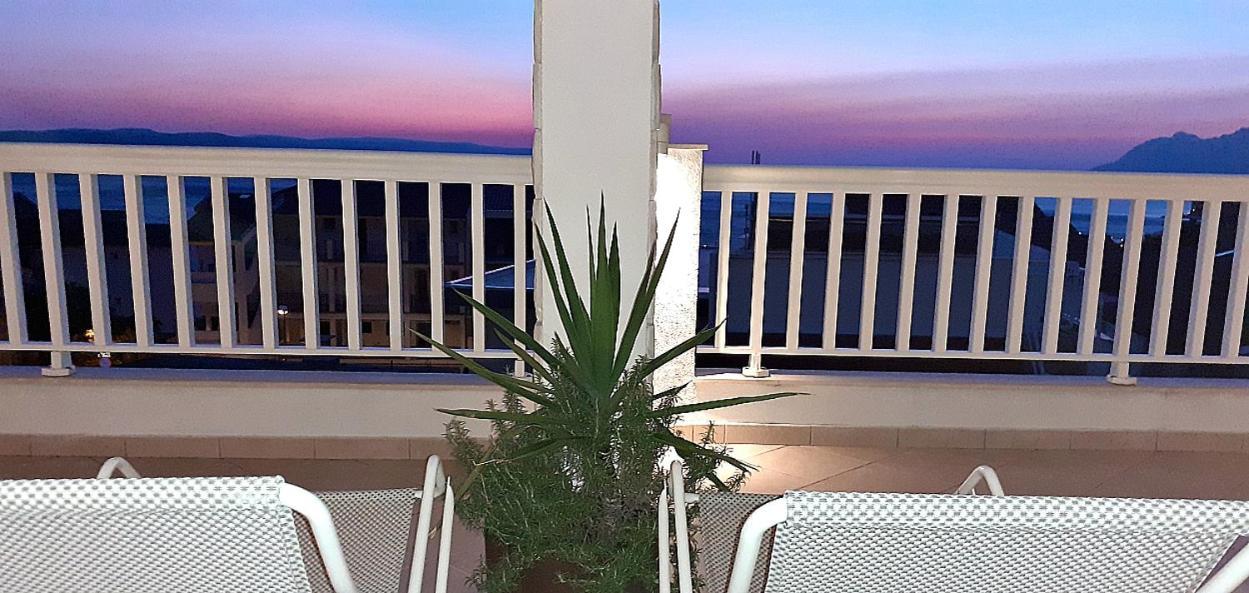 Apartments Villa Bonaca Baska Voda Room photo