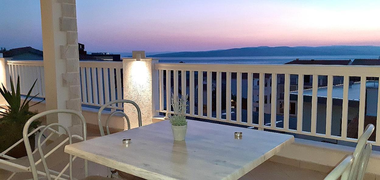 Apartments Villa Bonaca Baska Voda Room photo