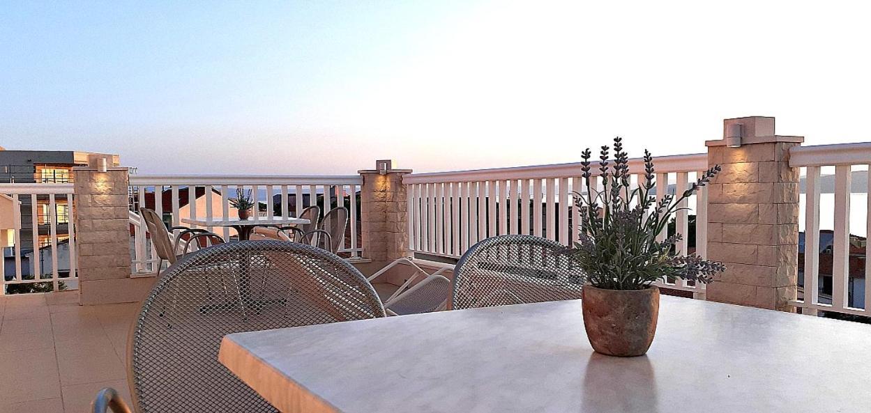 Apartments Villa Bonaca Baska Voda Room photo